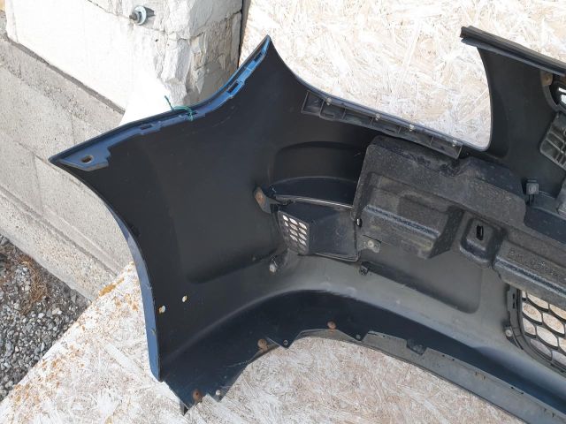 bontott HYUNDAI I30 Első Lökhárító (Részeivel)