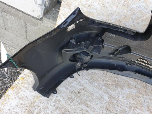 bontott HYUNDAI I30 Első Lökhárító (Részeivel)