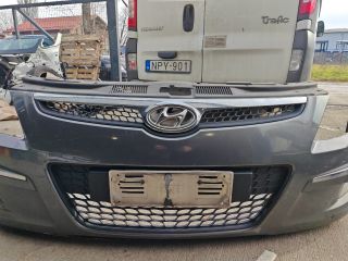 bontott HYUNDAI I30 Első Lökhárító (Részeivel)