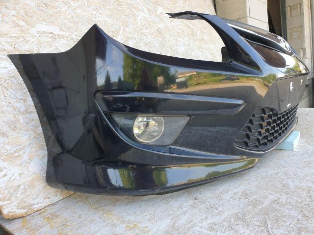bontott HYUNDAI I30 Első Lökhárító (Részeivel)