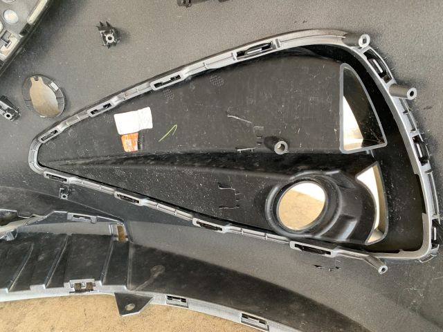 bontott HYUNDAI I30 Első Lökhárító (Üresen)