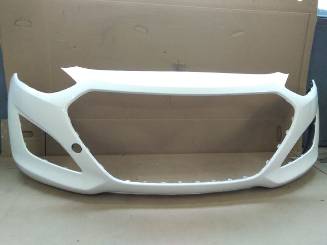 bontott HYUNDAI I30 Első Lökhárító (Üresen)