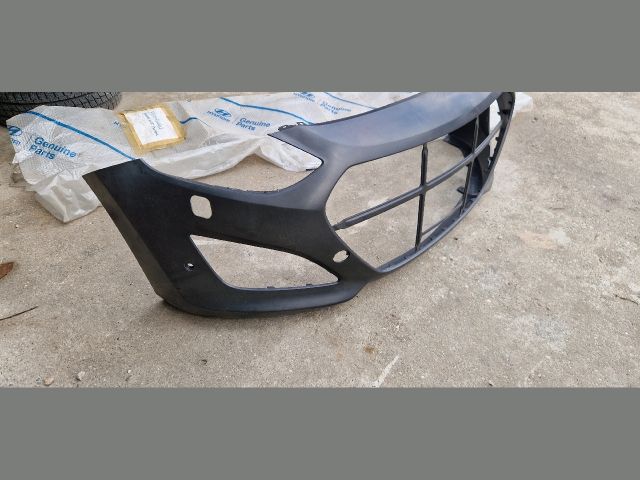 bontott HYUNDAI I30 Első Lökhárító (Üresen)