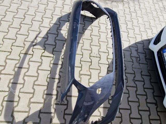 bontott HYUNDAI I30 Első Lökhárító (Üresen)