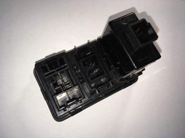 bontott HYUNDAI I30 Fényszórómagasság Állító Kapcsoló