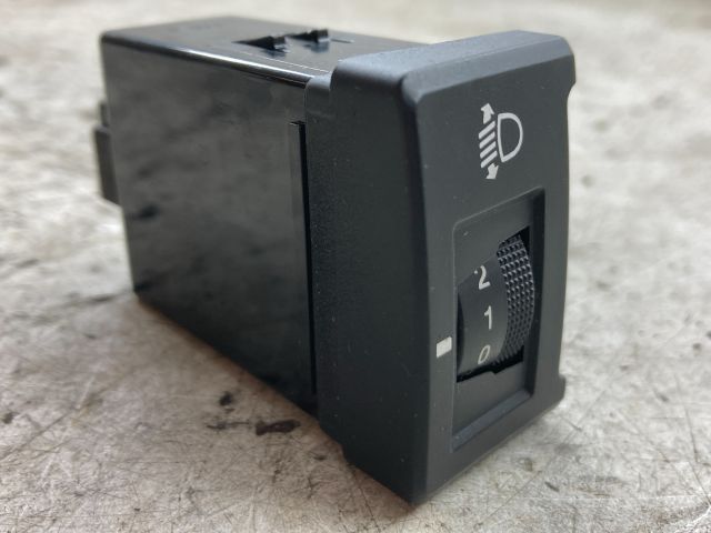 bontott HYUNDAI I30 Fényszórómagasság Állító Kapcsoló