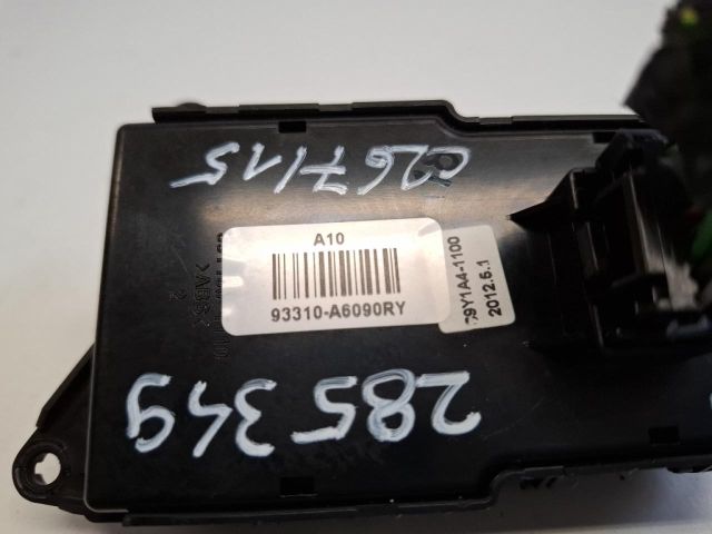 bontott HYUNDAI I30 Fényszórómagasság Állító Kapcsoló