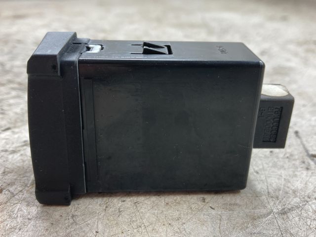 bontott HYUNDAI I30 Fényszórómagasság Állító Kapcsoló