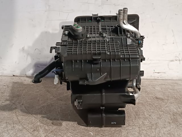 bontott HYUNDAI I30 Fűtés Box