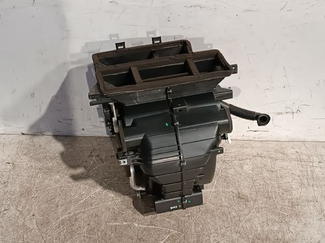 bontott HYUNDAI I30 Fűtés Box