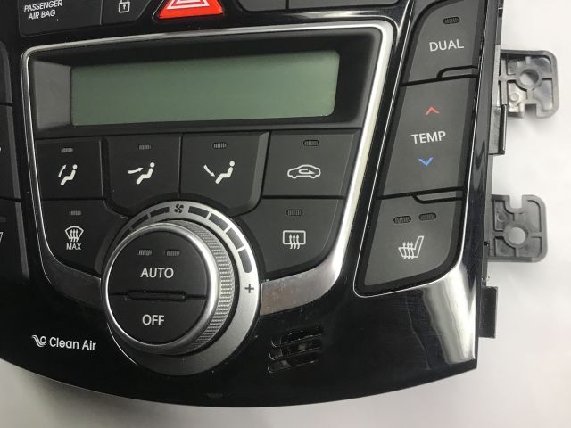 bontott HYUNDAI I30 Fűtéskapcsoló (digit klímás)