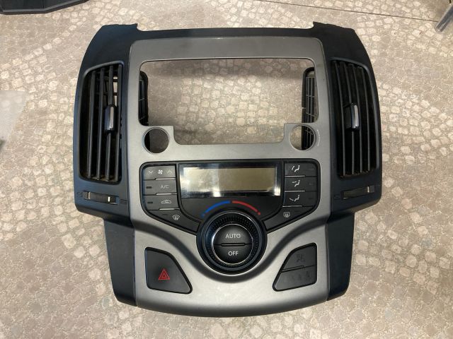 bontott HYUNDAI I30 Fűtéskapcsoló (digit klímás)