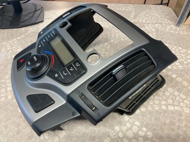 bontott HYUNDAI I30 Fűtéskapcsoló (digit klímás)