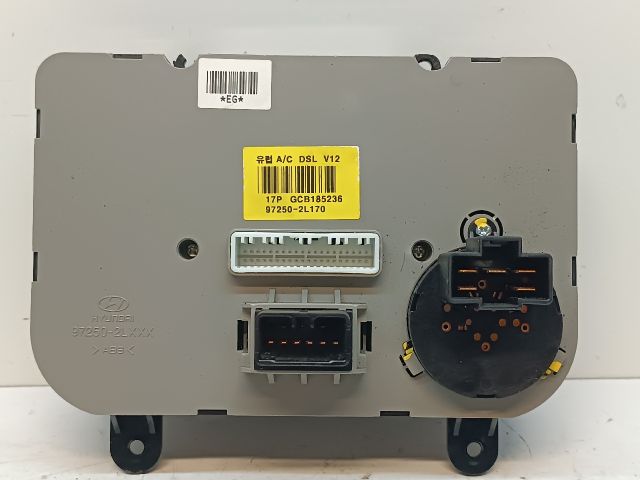 bontott HYUNDAI I30 Fűtéskapcsoló (digit klímás)