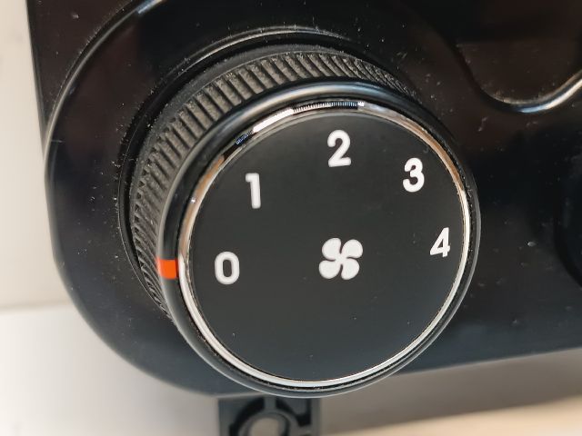 bontott HYUNDAI I30 Fűtéskapcsoló (digit klímás)