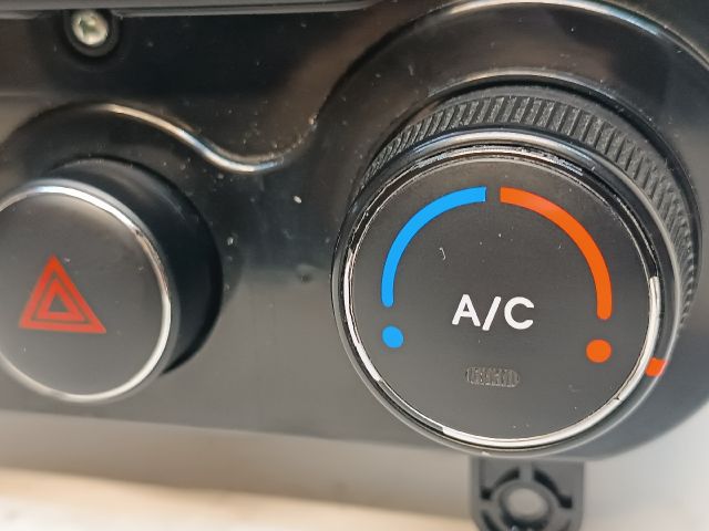 bontott HYUNDAI I30 Fűtéskapcsoló (digit klímás)