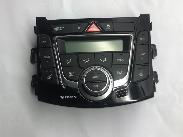 bontott HYUNDAI I30 Fűtéskapcsoló (digit klímás)