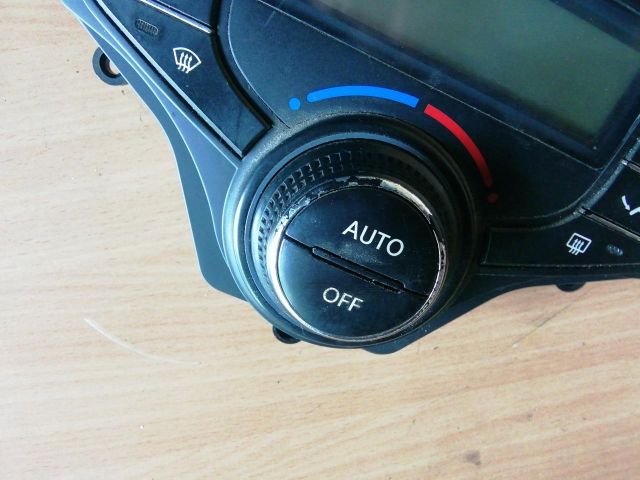 bontott HYUNDAI I30 Fűtéskapcsoló