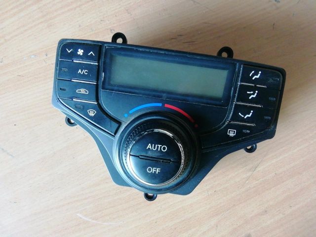 bontott HYUNDAI I30 Fűtéskapcsoló