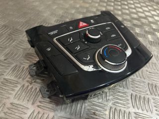 bontott HYUNDAI I30 Fűtéskapcsoló