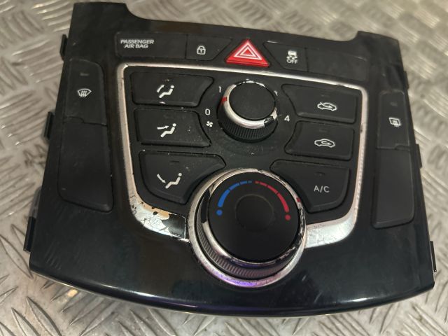 bontott HYUNDAI I30 Fűtéskapcsoló