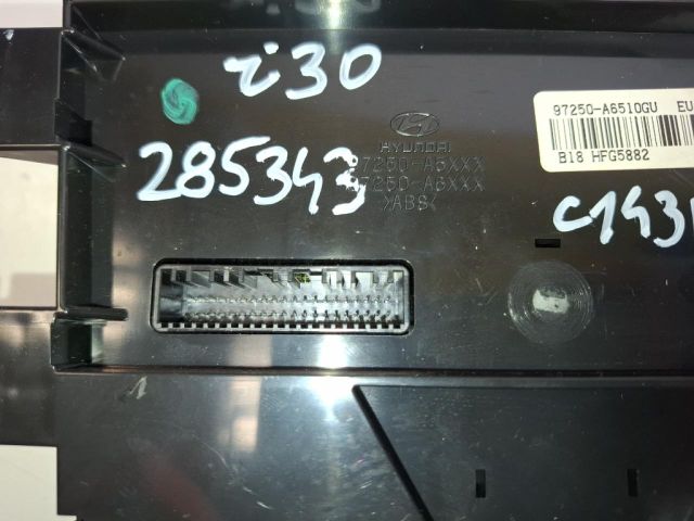 bontott HYUNDAI I30 Fűtéskapcsoló