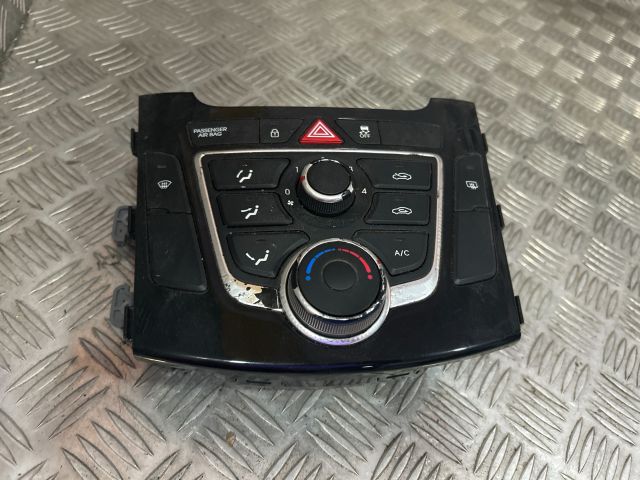 bontott HYUNDAI I30 Fűtéskapcsoló