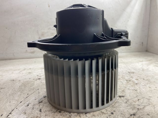 bontott HYUNDAI I30 Fűtőmotor (Klímás)