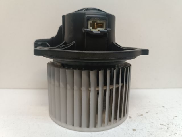 bontott HYUNDAI I30 Fűtőmotor (Klímás)