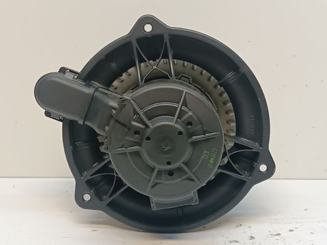 bontott HYUNDAI I30 Fűtőmotor (Klímás)