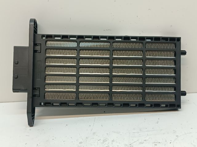 bontott HYUNDAI I30 Fűtőradiátor (Elektromos)