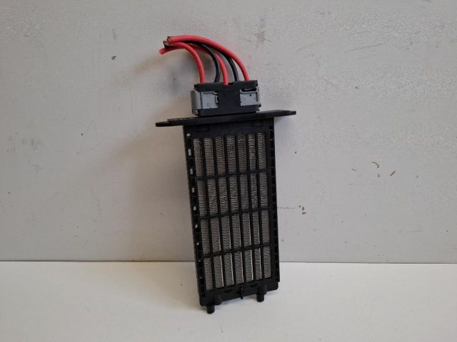 bontott HYUNDAI I30 Fűtőradiátor (Elektromos)