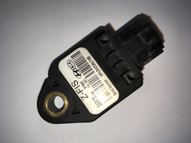 bontott HYUNDAI I30 Gyorsulás Jeladó