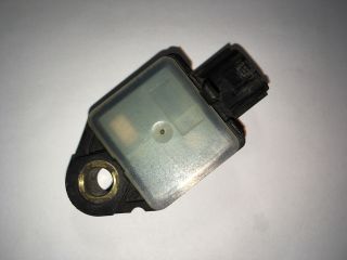 bontott HYUNDAI I30 Gyorsulás Jeladó