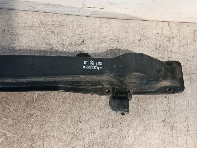 bontott HYUNDAI I30 Hátsó középső Lökhárító Tartó (Műanyag)