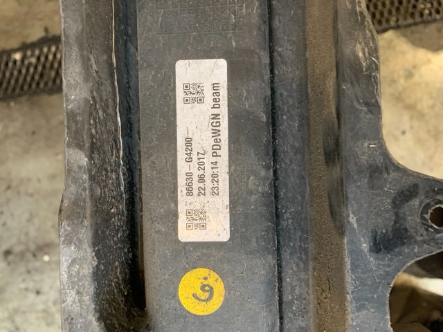 bontott HYUNDAI I30 Hátsó középső Lökhárító Tartó (Műanyag)