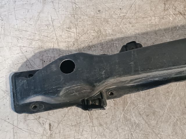 bontott HYUNDAI I30 Hátsó középső Lökhárító Tartó (Műanyag)