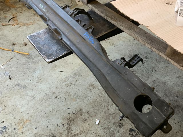 bontott HYUNDAI I30 Hátsó középső Lökhárító Tartó (Műanyag)