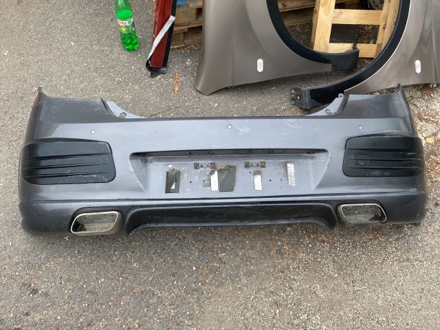 bontott HYUNDAI I30 Hátsó Lökhárító (Részeivel)