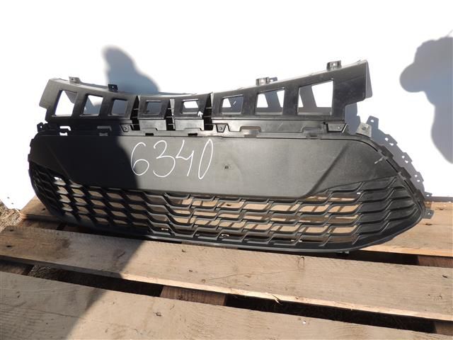 bontott HYUNDAI I30 Hűtőrács