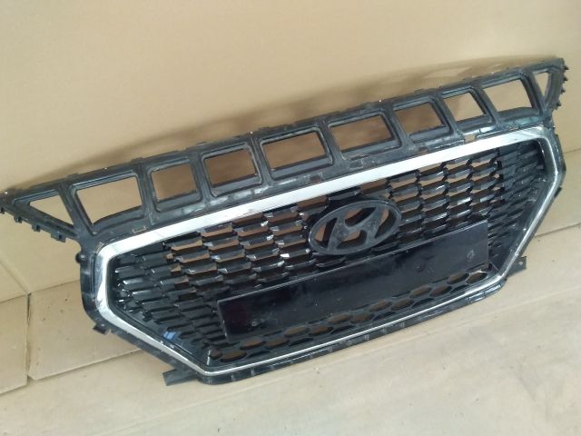 bontott HYUNDAI I30 Hűtőrács