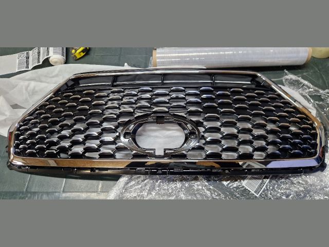 bontott HYUNDAI I30 Hűtőrács