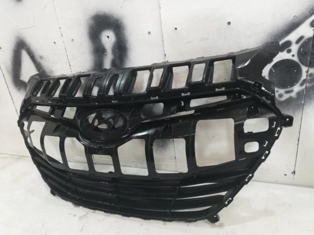 bontott HYUNDAI I30 Hűtőrács