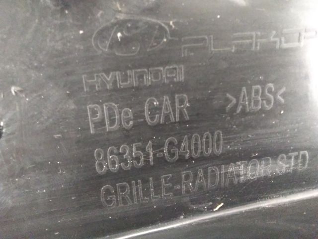 bontott HYUNDAI I30 Hűtőrács