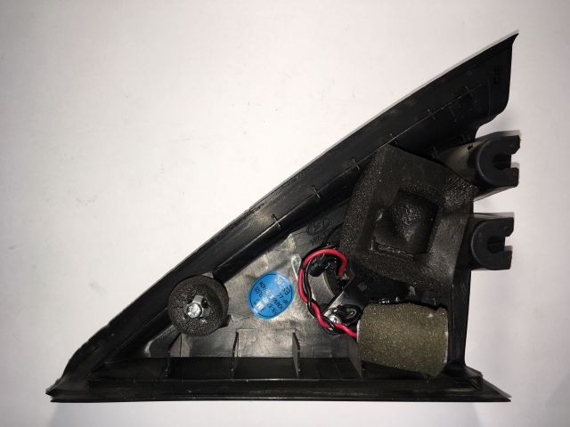 bontott HYUNDAI I30 Jobb A Oszlop Hangszóró