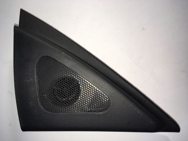 bontott HYUNDAI I30 Jobb A Oszlop Hangszóró