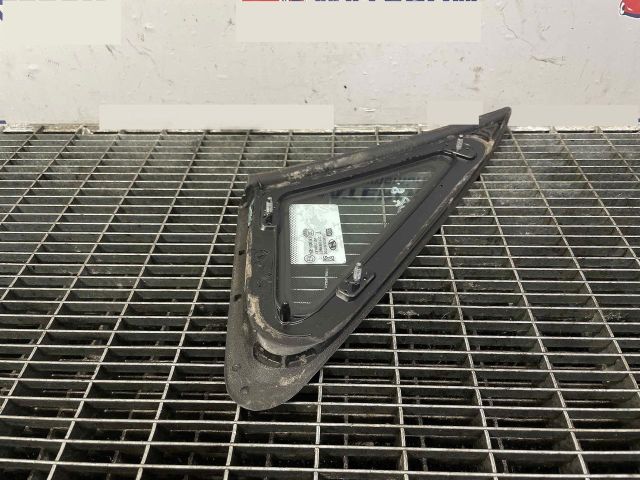 bontott HYUNDAI I30 Jobb C Oszlop