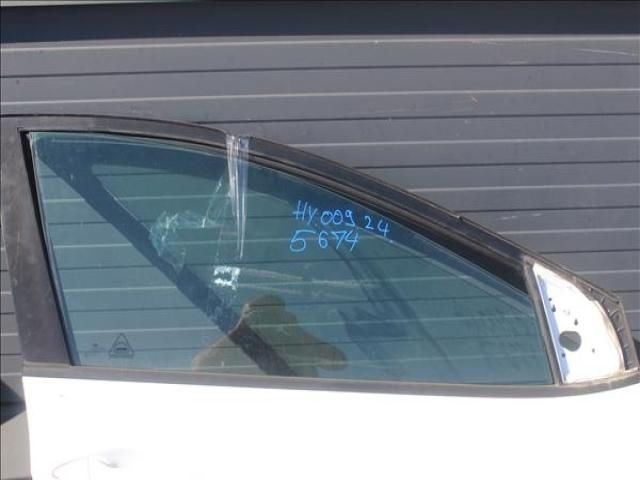 bontott HYUNDAI I30 Jobb első Ablak
