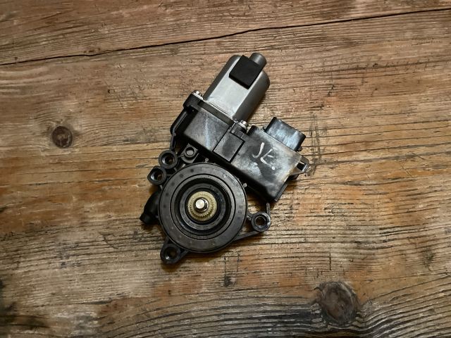 bontott HYUNDAI I30 Jobb első Ablakemelő Motor