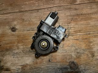 bontott HYUNDAI I30 Jobb első Ablakemelő Motor